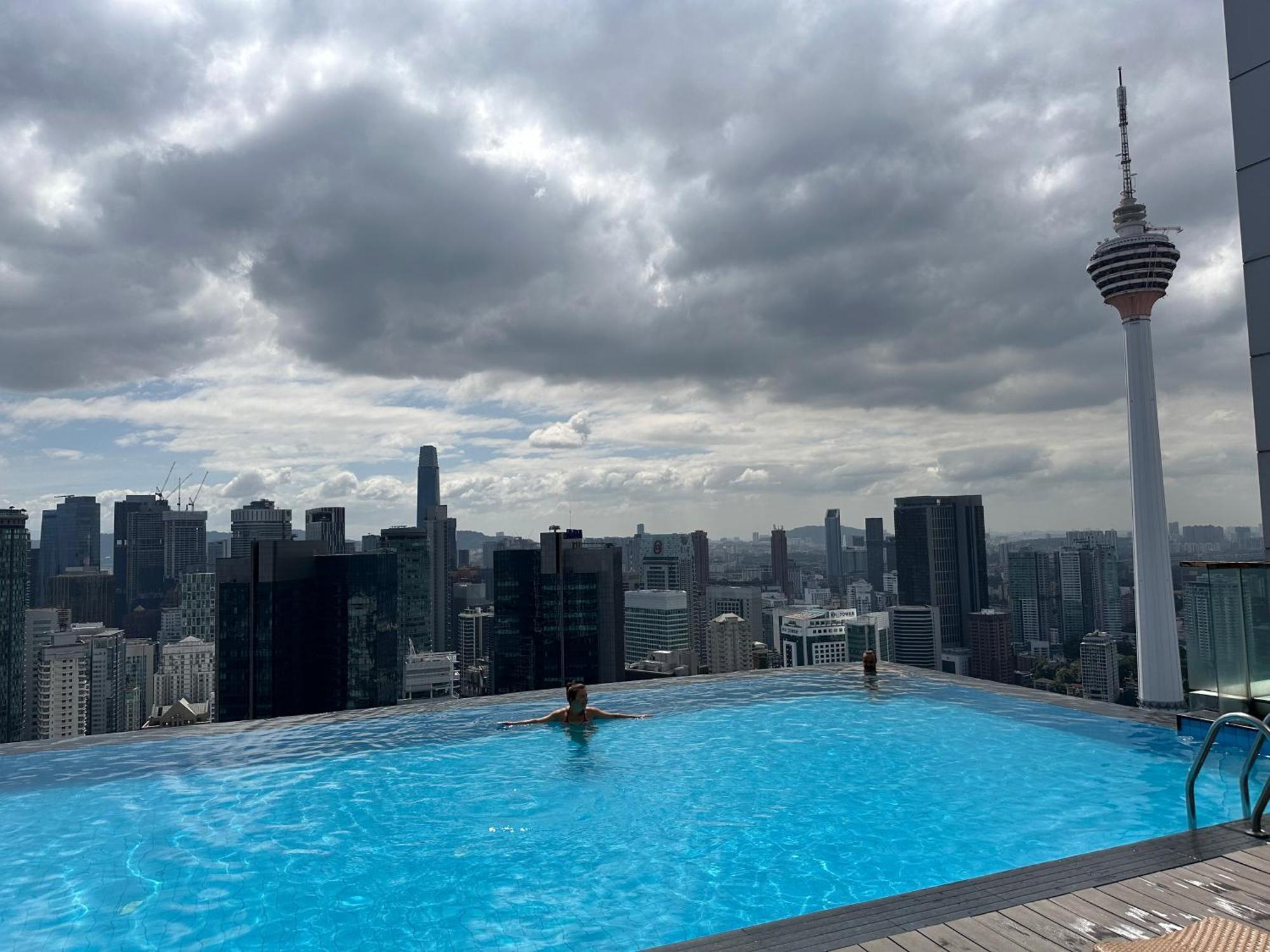 The Platinum Kuala Lumpur By Crown Suites Екстериор снимка