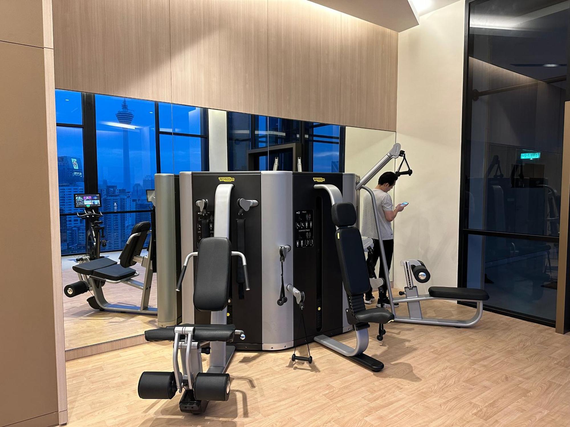 The Platinum Kuala Lumpur By Crown Suites Екстериор снимка